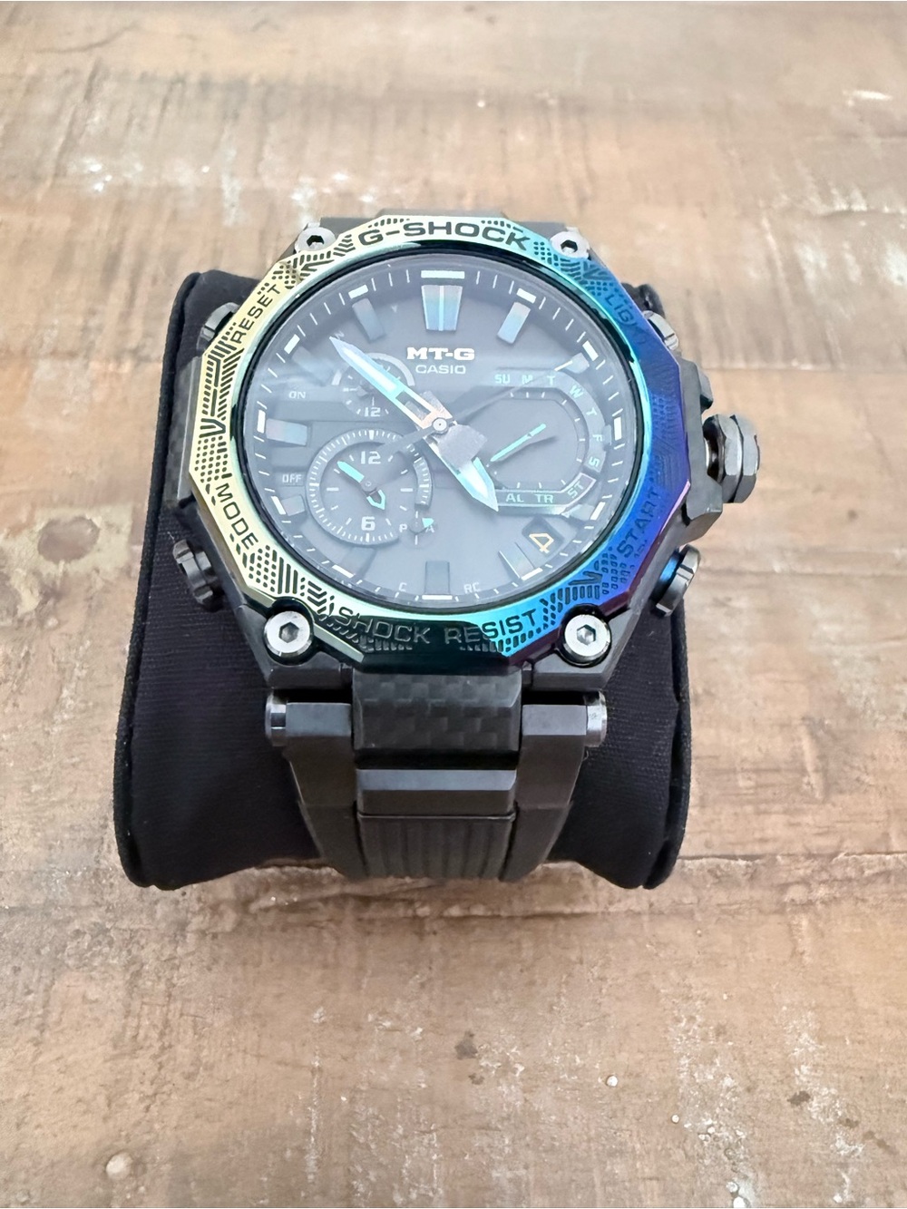 Casio MT-G-B2000 Series
MTG-B2000YR-1A